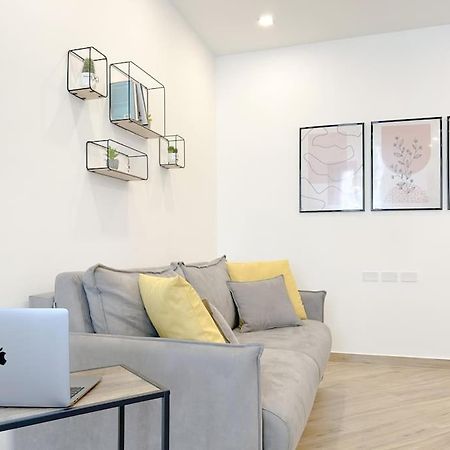 Appartement Lusso In Centro Storico - Wifi - Ac à Savone Extérieur photo