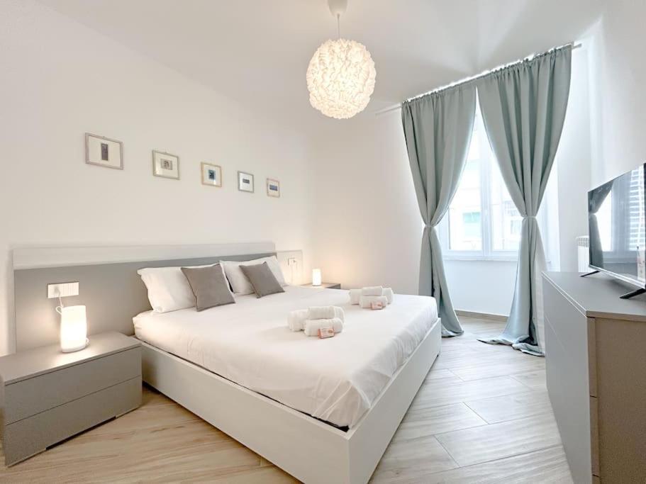 Appartement Lusso In Centro Storico - Wifi - Ac à Savone Extérieur photo