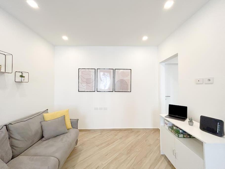 Appartement Lusso In Centro Storico - Wifi - Ac à Savone Extérieur photo