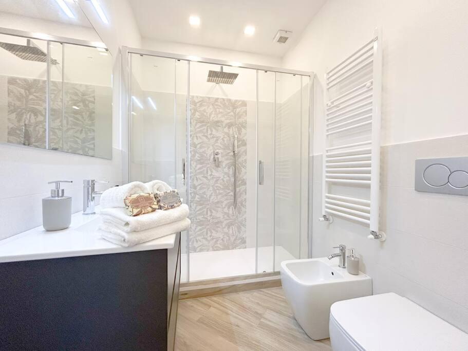 Appartement Lusso In Centro Storico - Wifi - Ac à Savone Extérieur photo
