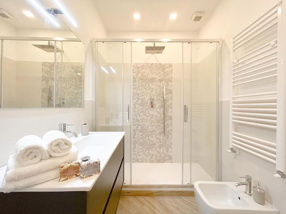 Appartement Lusso In Centro Storico - Wifi - Ac à Savone Extérieur photo